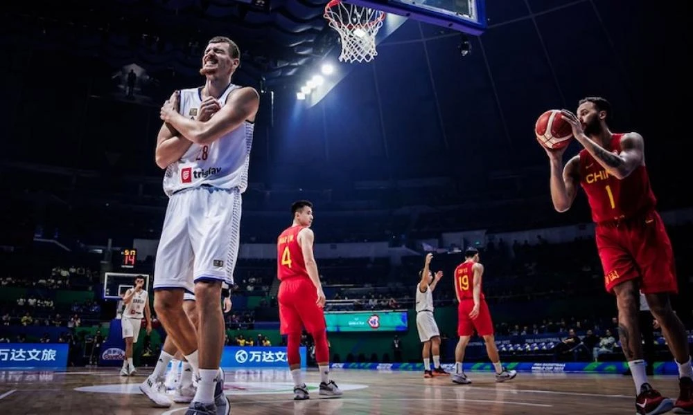 Σοκ στο Mundobasket! Σέρβος παίκτης έχασε το νεφρό του από χτύπημα σε αγώνα με το Ν. Σουδάν